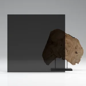 förklarande bild av glastyp svart tonat för pvc fasadparti